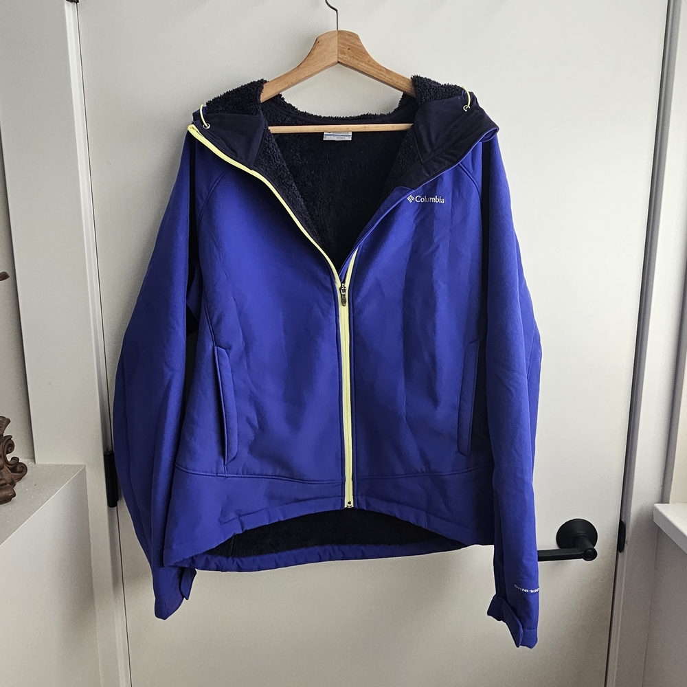 Columbia Blue Jacket with Yellow Accents